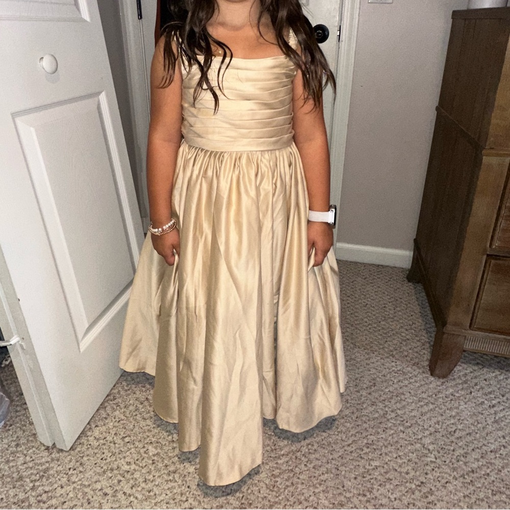 Youth Size 8 Azazie Flower Girl Dress in Champagne
